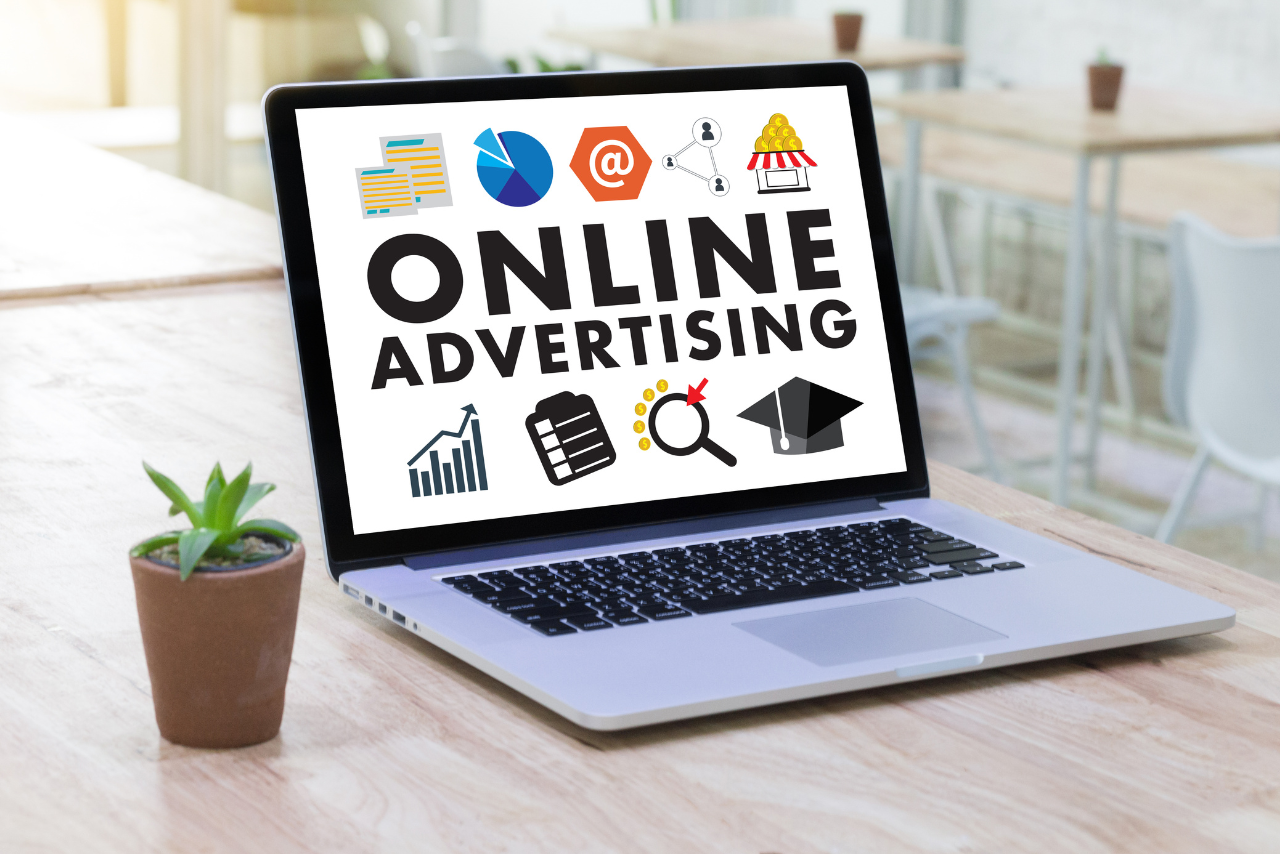 Gestire la pubblicità online con il fai da te o con un’agenzia?